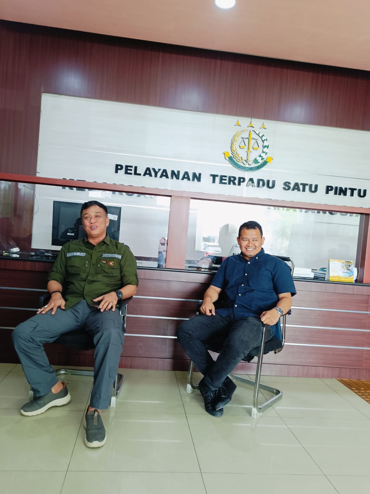 Kejari Sianțar Periksa 14 Orang Terkait Dugaan Mark Up Klaim BPJS Kesehatan RS Efarina Kejari Sianțar Periksa 14 Orang Terkait Dugaan Mark Up Klaim BPJS Kesehatan RS Efarina