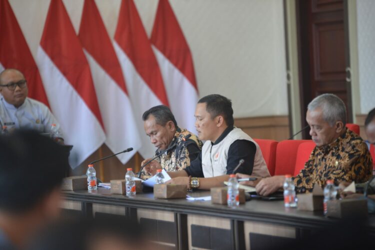 Pjs Bupati Pakpak Bharat Memimpin Rapat Forkopimda