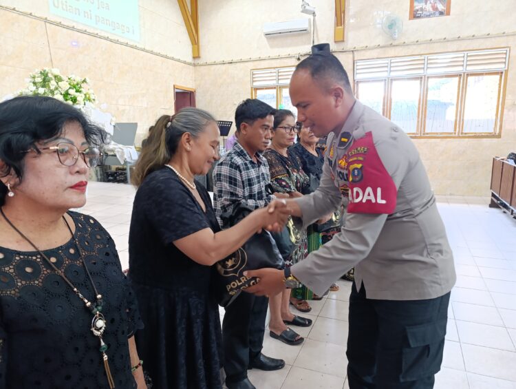 Mendekati Pilkada, Polres Sibolga Laksanakan Minggu Kasih Dan Berikan Bansos Mendekati Pilkada, Polres Sibolga Laksanakan Minggu Kasih Dan Berikan Bansos