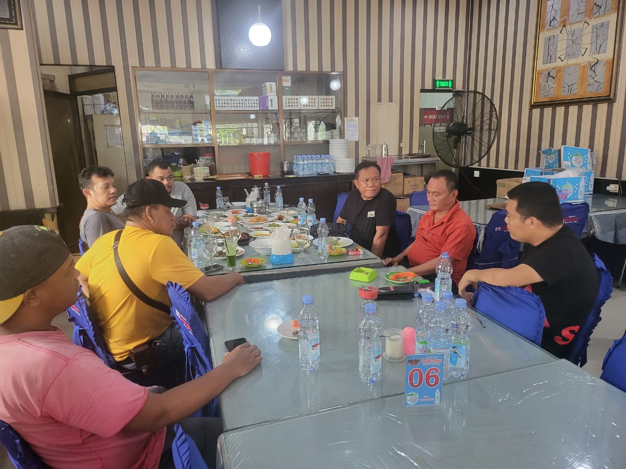 Sejumlah Ormas di Kabupaten Simalungun Serukan dan Instruksikan Jajarannya Mengawasi Dugaan Gerakan Money Politik Yang Akan Dilakukan Paslon 02 Sejumlah Ormas di Kabupaten Simalungun Serukan dan Instruksikan Jajarannya Mengawasi Dugaan Gerakan Money Politik Yang Akan Dilakukan Paslon 02