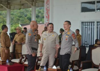 Franc Bernhard Tumanggor Hadiri  Apel Pergeseran Pasukan dan Pemeriksaan Kesehatan Personil PAM TPS Polres Pakpak Bharat