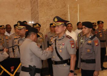 Bravo... Mantan Kapolres Simalungun AKBP Ronald Sipayung Resmi Jabat Kapolresta Bandara Soetta