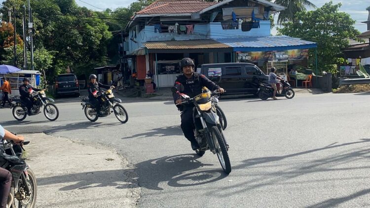 Personel Batalyon B Pelopor Brimob Polda Sumut Laksanakan Patroli Sitkamtibmas Pasca Pemungutan Suara Pilkada Serentak 2024 Personel Batalyon B Pelopor Brimob Polda Sumut Laksanakan Patroli Sitkamtibmas Pasca Pemungutan Suara Pilkada Serentak 2024