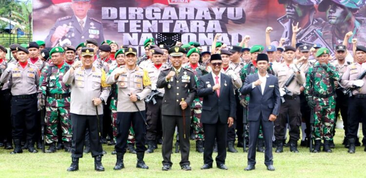 Plt Bupati Simalungun Hadiri Upacara Peringatan HUT TNI Ke-79 Tahun 2024
