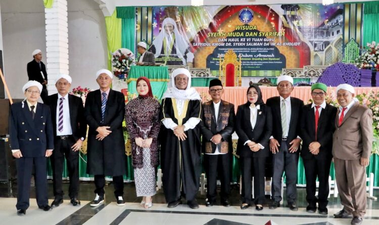 Plt Bupati Simalungun Hadiri Sidang Munaqasyah/Wisuda Syekh Muda dan Syarifah Ke-34 Thariqat Naqsabandiyah Al-Kholidiyah Jalaliyah Bandar Tinggi
