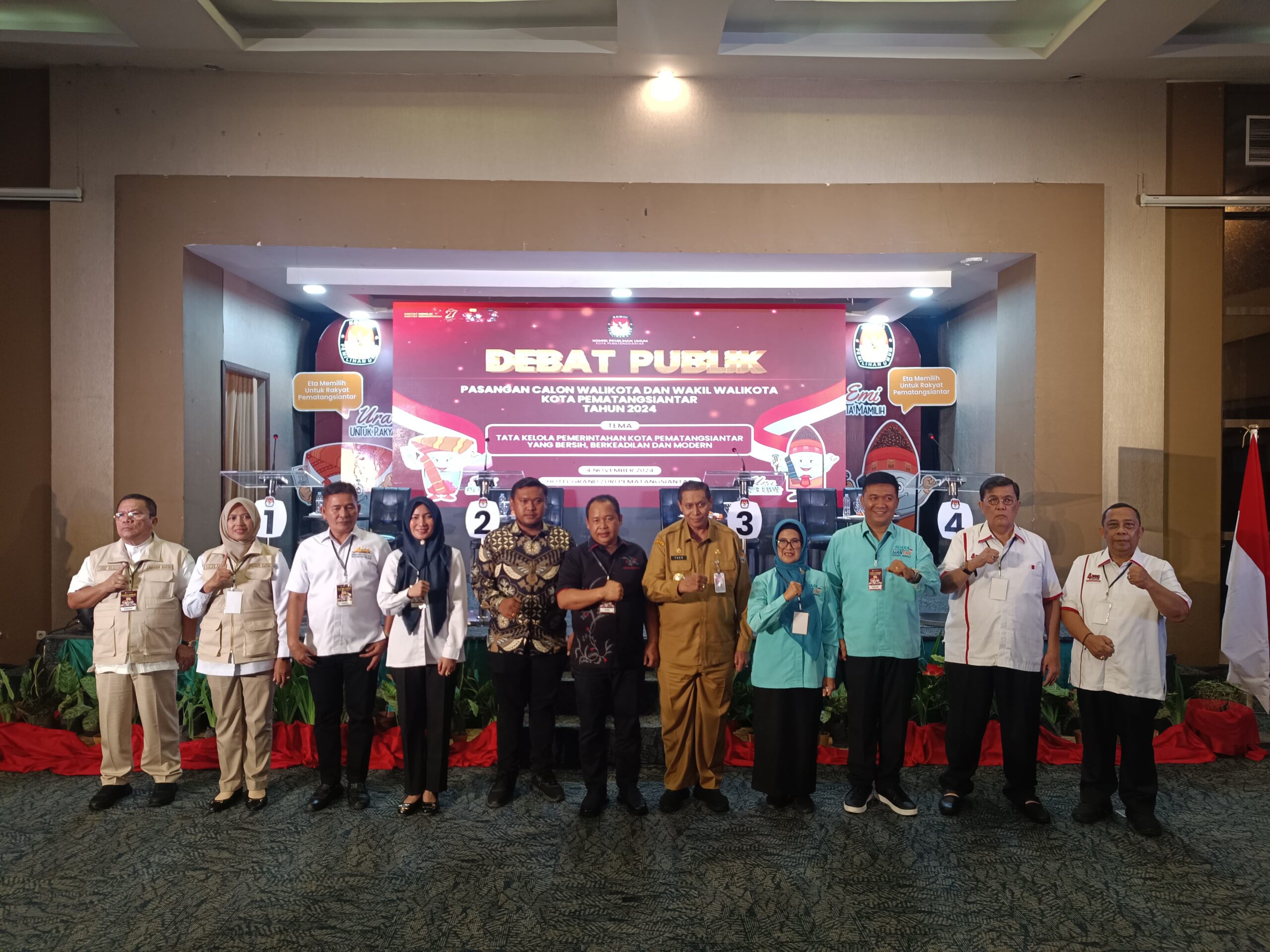Pjs Wali Kota Menghadiri Debat Publik Pasangan Calon Wali Kota dan Wakil Wali Kota Pematangsianțar Tahun 2024 