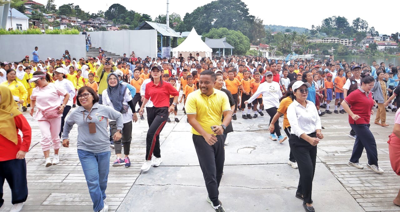 Semarakkan Road to Aquabike World Championship 2024, Pemkab Simalungun Gelar Fun Walk dan Senam Massal Semarakkan Road to Aquabike World Championship 2024, Pemkab Simalungun Gelar Fun Walk dan Senam Massal