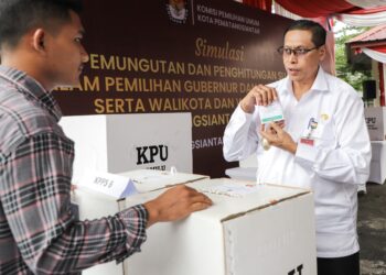Pjs Wali Kota Ikuti Simulasi Pemungutan Suara Pemilihan Gubernur dan Wakil Gubernur serta Wali Kota dan Wakil Wali Kota Pematangsiantar Tahun 2024
