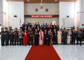 Pjs Wali Kota Hadiri Acara Pengucapan Sumpah/Janji Pimpinan DPRD Kota Pematangsiantar Masa Jabatan 2024-2029