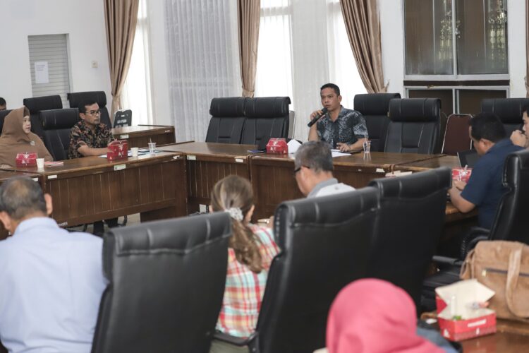  Sekda Junaedi Antonius Sitanggang SSTP MSi Pimpin Rakor Tim Desk Pilkada Pemilihan Kepala Daerah-Wakil Kepala Daerah Tahun 2024