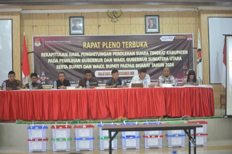 KPU Pakpak Bharat Gelar Pleno Terbuka Rekapitulasi Hasil Pemungutan Suara Pilkada Serentak 2024 Tingkat Kabupaten
