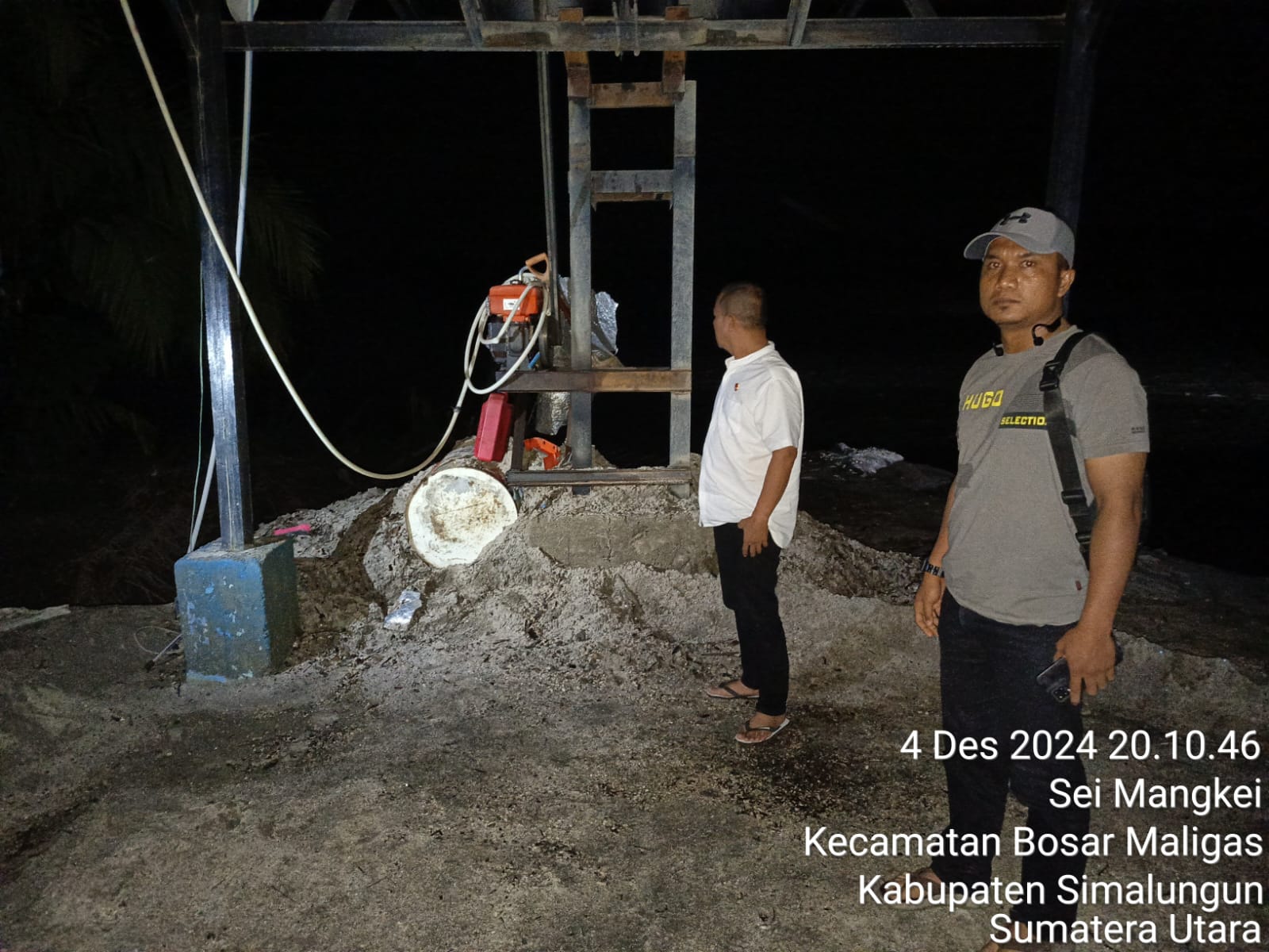 Kasat Reskrim Turun Langsung Cek Informasi Tambang Pasir Ilegal Di Bandar, Lokasi Ditemukan Kosong Kasat Reskrim Turun Langsung Cek Informasi Tambang Pasir Ilegal Di Bandar, Lokasi Ditemukan Kosong
