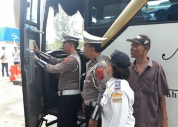 Sat Lantas Polres Pematangsiantar Laksanakan Rampcheck Bus AKAP dan AKDP Kesiapan Nataru