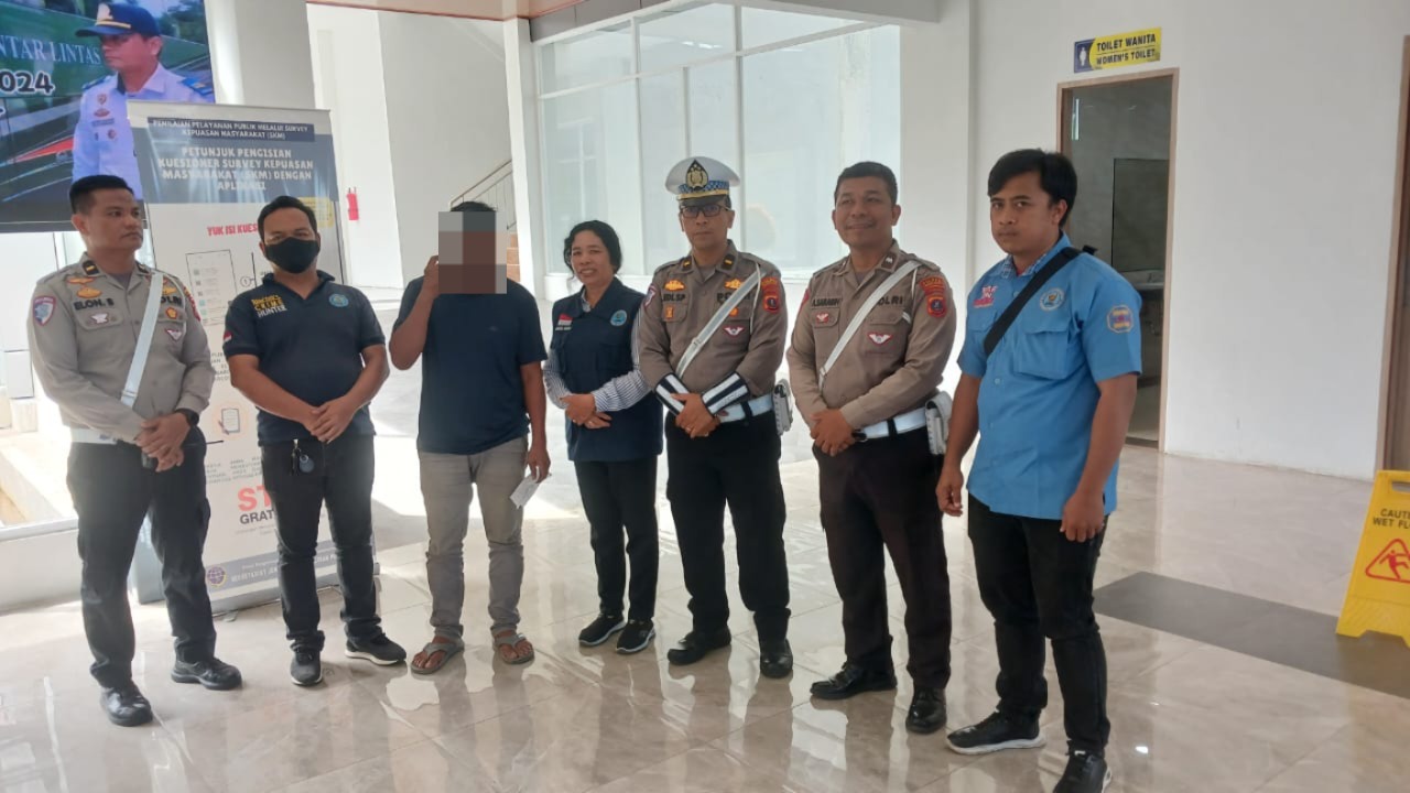 1 Pengemudi Positif Narkoba Terjaring Rampcheck di Terminal Tanjung Pinggir 1 Pengemudi Positif Narkoba Terjaring Rampcheck di Terminal Tanjung Pinggir