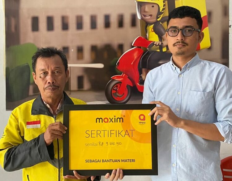 Maxim Berikan Santunan Lebih Dari Rp9.000.000 Kepada Mitra Pengemudi Yang Alami Kecelakaan di Medan Maxim Berikan Santunan Lebih Dari Rp9.000.000 Kepada Mitra Pengemudi Yang Alami Kecelakaan di Medan