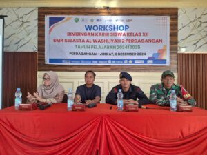 Personel Brimob Polda Sumut Berikan Motivasi dan Psikoedukasi Karir kepada Siswa SMK Swasta Al Washliyah 2 Perdagangan Simalungun