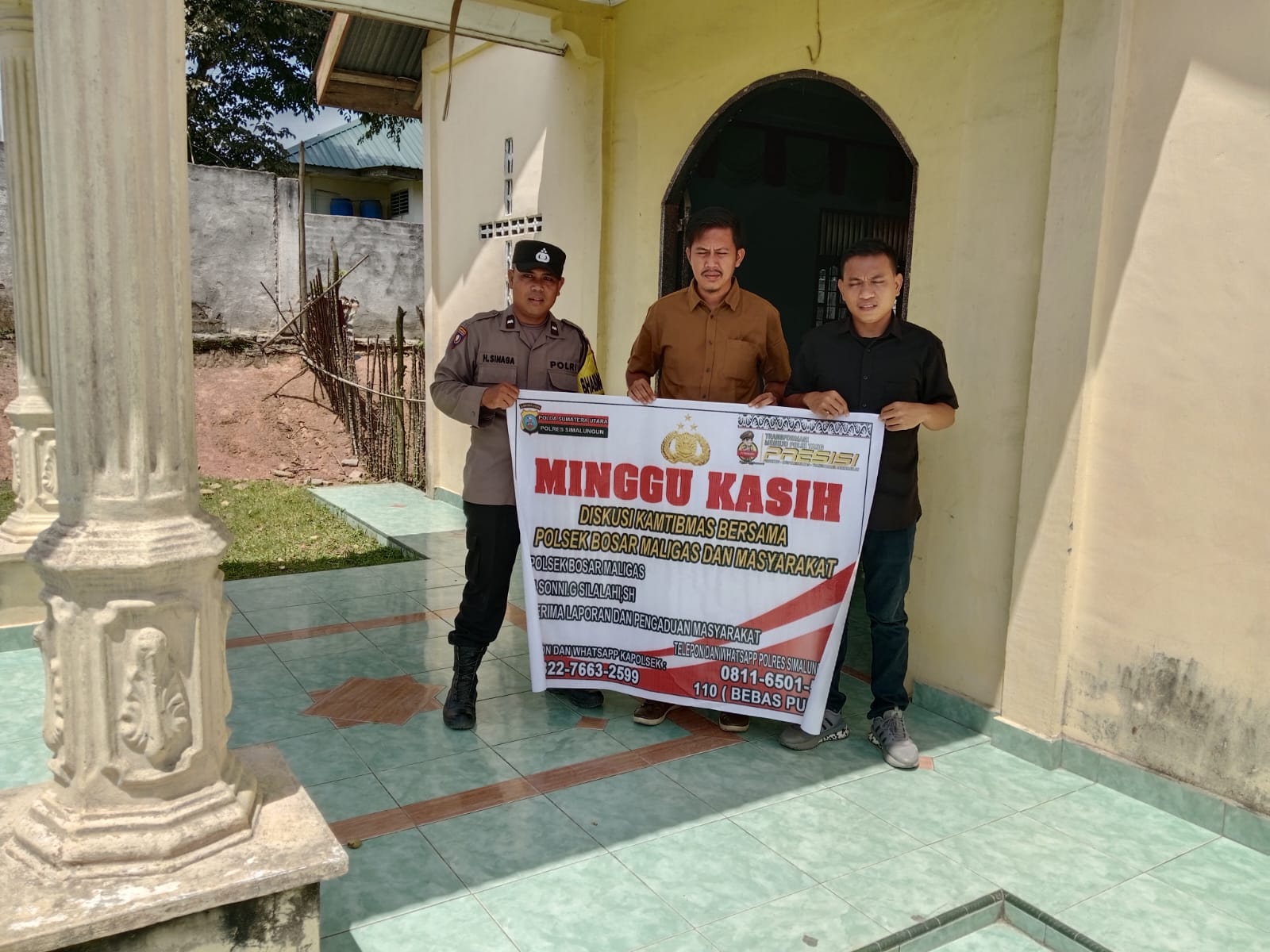 Giat Sambang Minggu Kasih, Babinkamtibmas Polsek Bosar Maligas Jaga Keamanan Ibadah Minggu di Gereja GPdI Pasar Baru Giat Sambang Minggu Kasih, Babinkamtibmas Polsek Bosar Maligas Jaga Keamanan Ibadah Minggu di Gereja GPdI Pasar Baru