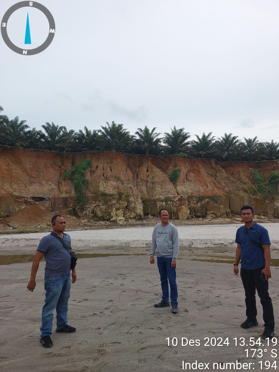 Sat Reskrim Polres Simalungun Lakukan Penyelidikan Tangkahan Batu Padas di Kebun PTPN IV Sat Reskrim Polres Simalungun Lakukan Penyelidikan Tangkahan Batu Padas di Kebun PTPN IV