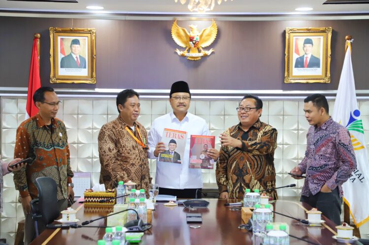 Dipimpin Ketum Firdaus, Pengurus SMSI Pusat Gelar Audiensi dengan Mensos Saifullah Yusuf