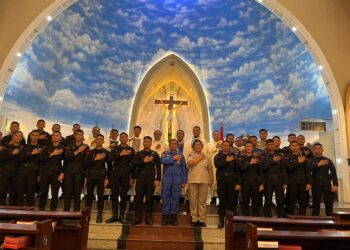 Personel Brimob Polda Sumut Ikuti Perayaan Ekaristi dan Pelantikan OCI di Gereja Katedral Medan