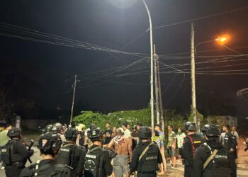 Patroli Gabungan Brimob dan Polres Belawan Tegakkan Kamtibmas di Tengah Malam