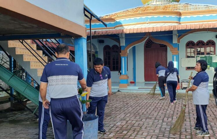 Sambut Natal dan Tahun Baru, Polres Simalungun Gelar Bakti Religi di Dua Rumah Ibadah Sambut Natal dan Tahun Baru, Polres Simalungun Gelar Bakti Religi di Dua Rumah Ibadah