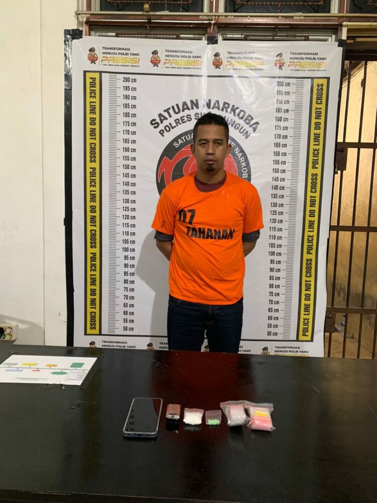 Satres Narkoba Polres Simalungun Ringkus Pria Asal Tebing, Sabu 13,54 Gram dan 6 Butir Ekstasi Disita