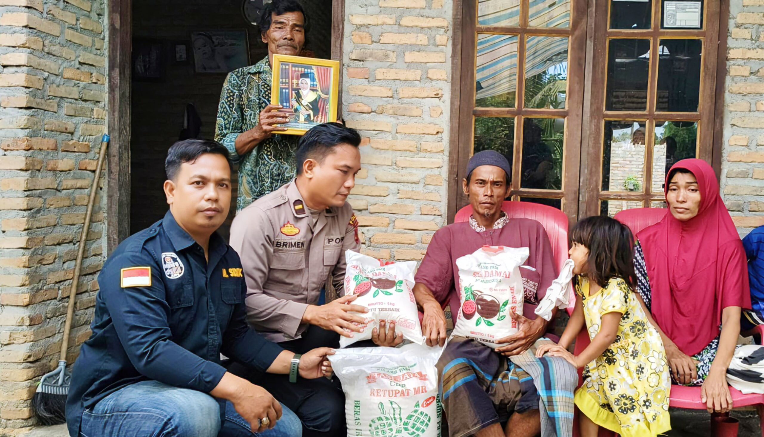 Solidaritas Polres Sergai dan Wartawan untuk Keluarga Siswi SMP Korban Pembunuhan Tragis