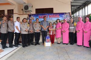 Sambut Perayaan Natal, Kapolres Pematangsiantar Anjangsana ke Panti Asuhan