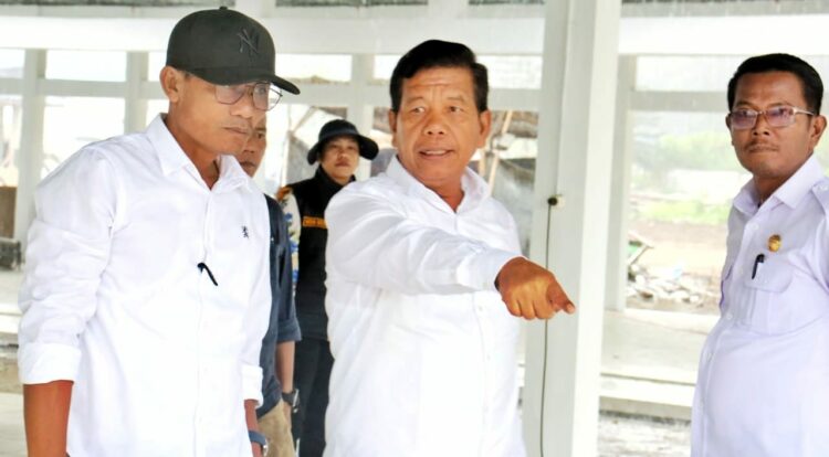 Bupati Simalungun Radiapoh Sinaga Tinjau Pembangunan Pasar Tigarunggu di Kecamatan Purba