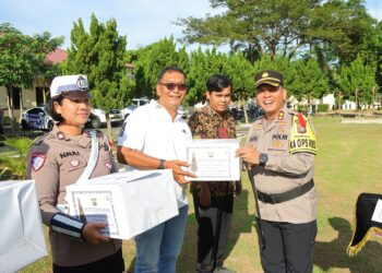 Jumat Berkah, Kapolres Sergai Berikan Bingkisan Natal kepada Wartawan sebagai Apresiasi atas Sinergi Positif