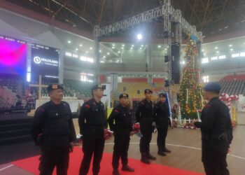 Tim Jibom dan KBR Brimob Polda Sumut Sterilisasi Lokasi Perayaan Natal Oikumene 2024, Pastikan Keamanan 10.000 Jemaat