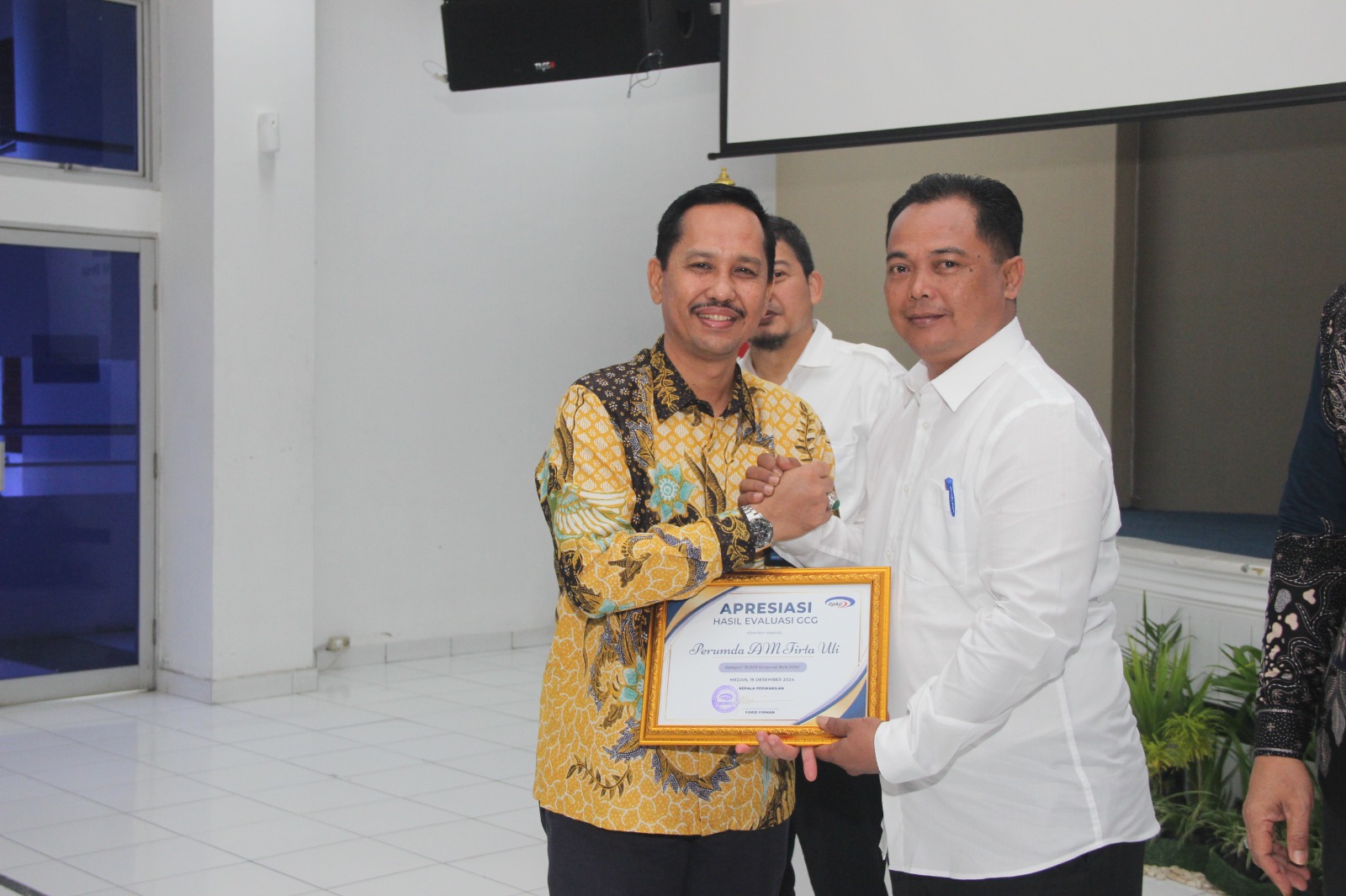 Bravo, Perumda Tirta Uli Raih Apresiasi BUMD Terbaik Kategori GCG dan Kinerja Terbaik Hasil Evaluasi BPKP Sumut Bravo, Perumda Tirta Uli Raih Apresiasi BUMD Terbaik Kategori GCG dan Kinerja Terbaik Hasil Evaluasi BPKP Sumut
