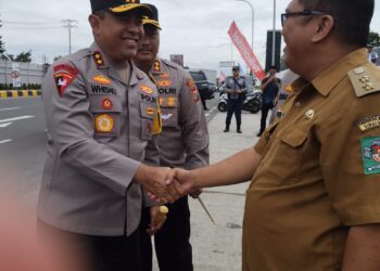 Kapolres Simalungun Dampingi Kapolda Sumut Tinjau Kesiapan Pos Pelayanan Nataru di Tol Sinaksak Simalungun