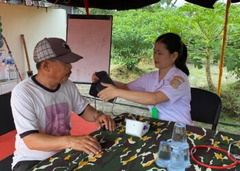 Pelayanan Ke Masyarakat, Kompi 2 Batalyon B Brimob Buka Tenda Posko Operasi Lilin Toba di Tugu Dayok Mirah