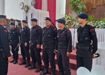 Sterilisasi Aman, Pengurus Gereja GKPI Medan Kota Apresiasi Personel Brimob Polda Sumut