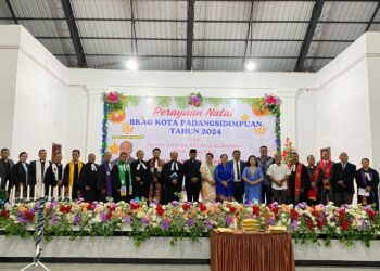 Personil Batalyon C Pelopor Sat Brimob Polda Sumut Hadiri Perayaan Natal BKAG Kota Padangsidimpuan Tahun 2024 di Sopo Godang GKPA