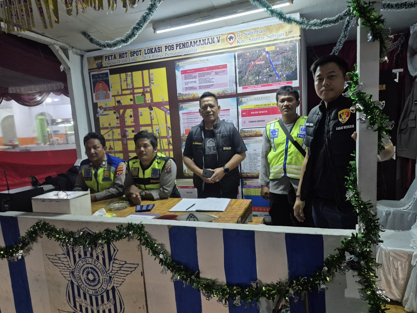 Tim Pamatwil Kecamatan Siantar Barat dan Siantar Selatan Tinjau Pos Pam III, IV dan V Tim Pamatwil Kecamatan Siantar Barat dan Siantar Selatan Tinjau Pos Pam III, IV dan V