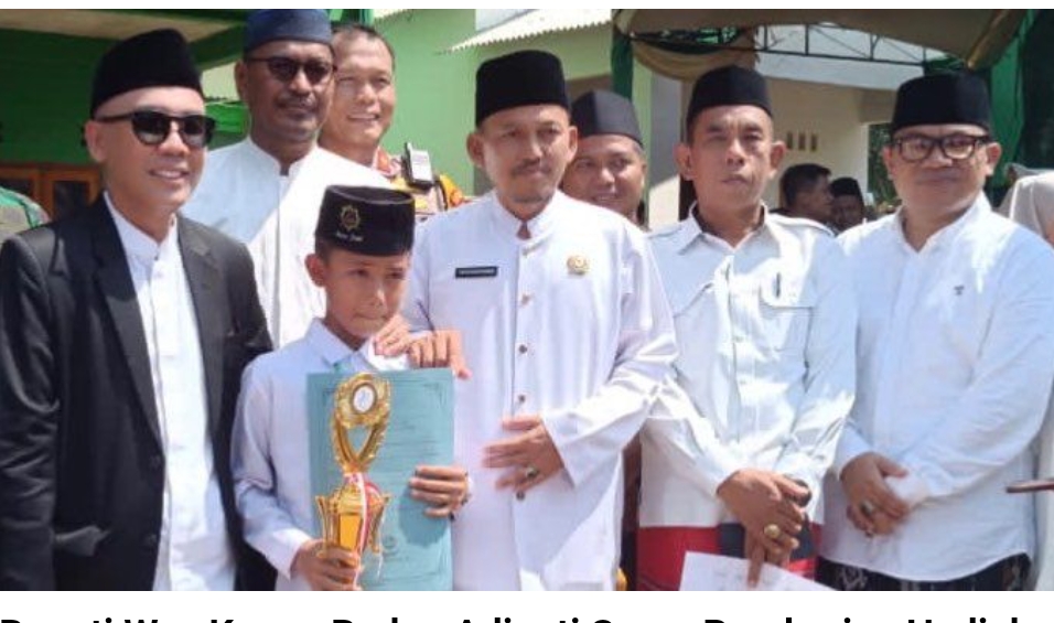 Bupati Way Kanan Beri Hadiah Umroh Kepada Santri