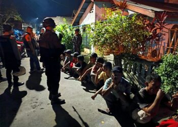 Personel Brimob Polda Sumut dan Polres Pelabuhan Belawan Amankan 14 Pelaku Judi di Medan