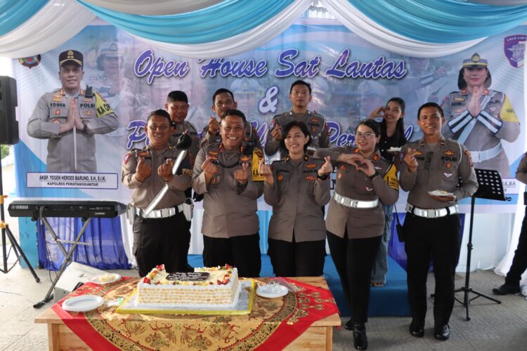 Kapolres Pematangsiantar Hadiri Open House Sat Lantas dan Perayaan Ulang Tahun Personil Tiga Bulan Terakhir