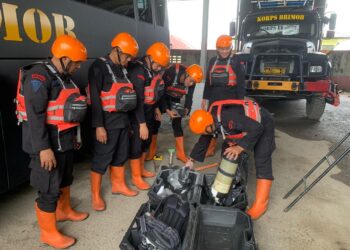 Personel SAR Brimob Polda Sumut Lakukan Pengecekan Kendaraan dan Perlengkapan, Pastikan Kesiapan Operasional