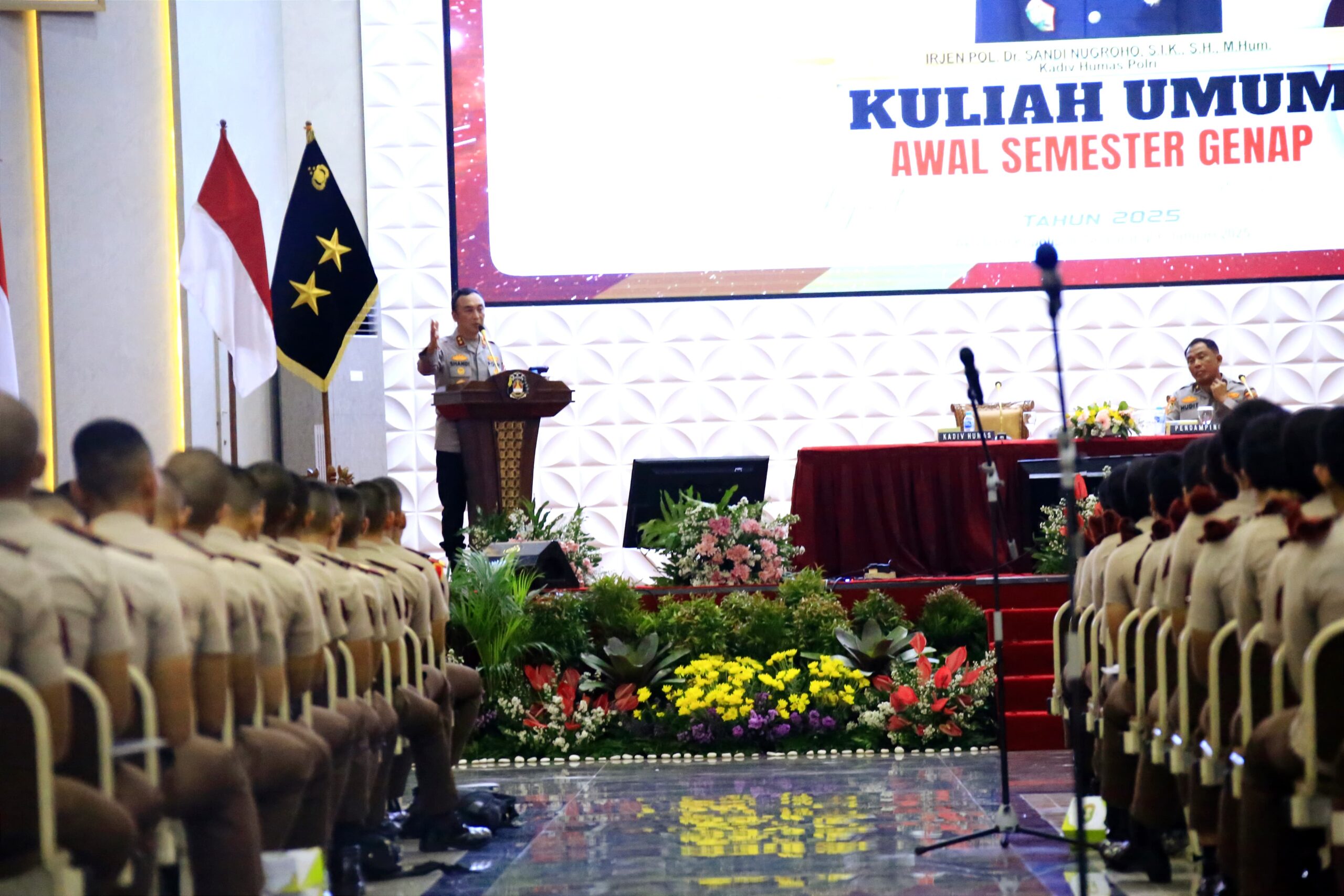 Kadiv Humas Polri Bekali Taruna Akpol 2025 dengan Strategi Kehumasan di Era Digital