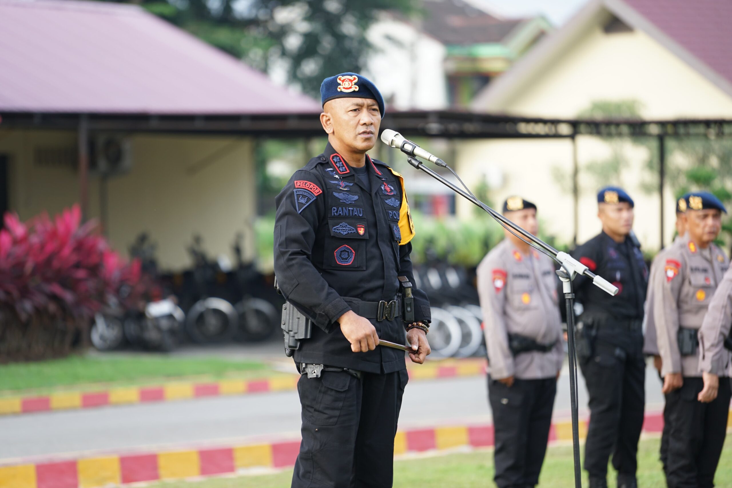 Apel Kesiapsiagaan, Dansat Brimob Polda Sumut : Syukur, Etika, dan Kesiapan Adalah Pilar Pengabdian Apel Kesiapsiagaan, Dansat Brimob Polda Sumut : Syukur, Etika, dan Kesiapan Adalah Pilar Pengabdian