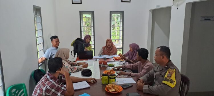 Tingkatkan Kamtibmas, Bhabinkamtibmas Polsek Bosar Maligas Lakukan Sambang dan Patroli ke Kantor Pangulu Nagori Huta Parik