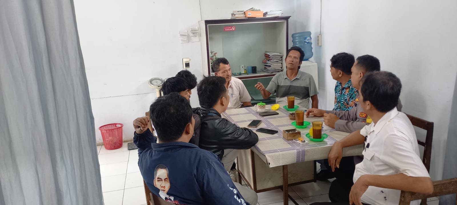 Polsek Sianțar Timur Berhasil Mendamaikan Warga Yang Berselisih Polsek Sianțar Timur Berhasil Mendamaikan Warga Yang Berselisih