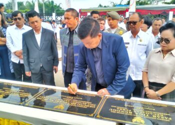 Bupati Radiapoh Resmikan Gedung Sanggar Seni dan Budaya Simalungun, Stadion Mini dan Sejumlah Bangunan Lainnya