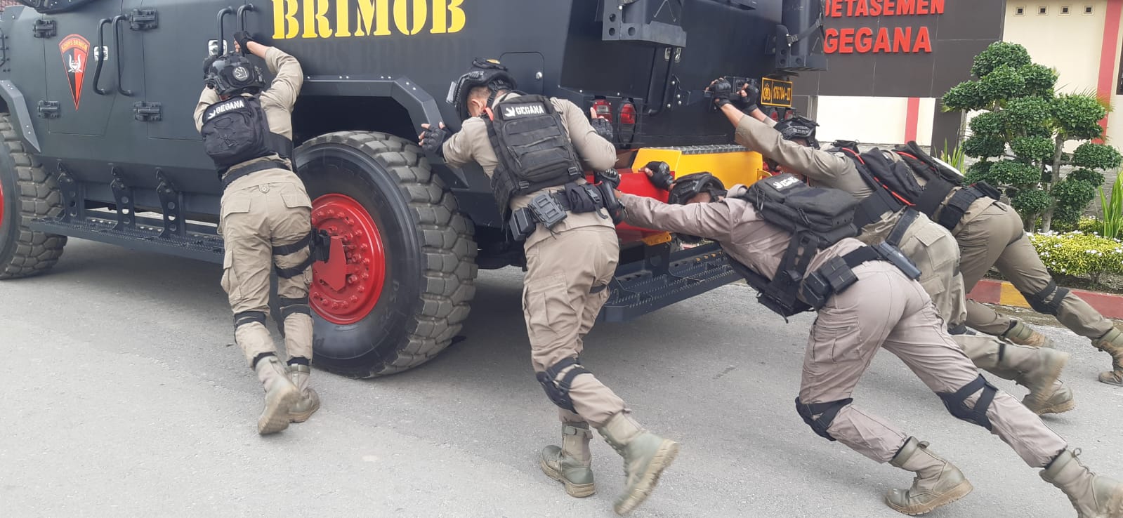 Subden Wanteror Detasemen Gegana Brimob Polda Sumut Gelar Orientasi Personil Baru Tingkatkan Kesiapan dan Profesionalisme Subden Wanteror Detasemen Gegana Brimob Polda Sumut Gelar Orientasi Personil Baru Tingkatkan Kesiapan dan Profesionalisme