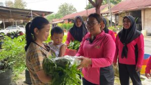 Brimob Polda Sumut Bagikan 150 Paket Sayuran, Dukung Ketahanan Pangan dan Kepedulian Sosial