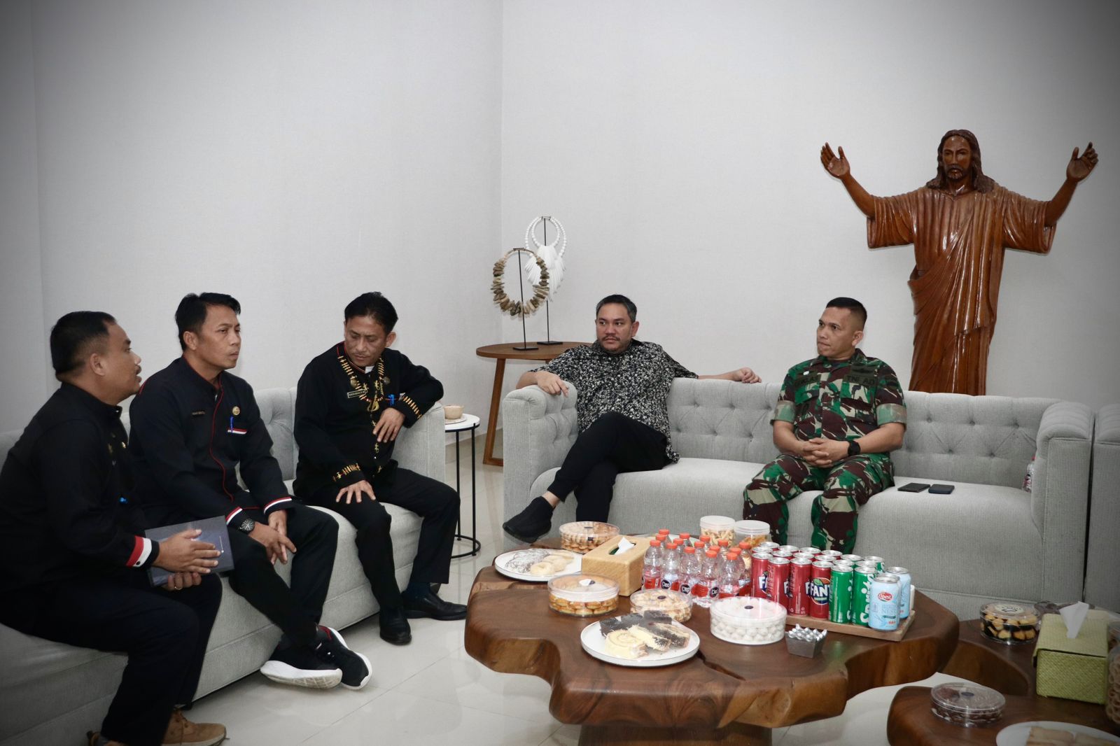 Kunjungi Bupati Pakpak Bharat, Dandim 0206/ Dairi siap Mengawal Rencana Dan Program Presiden RI Soal Ketahanan Pangan 